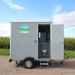 Wij verhuren mobiele badkamers en douches Mobiele badkamers en douches verhuur