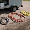 Slangen voor water en afvoer Water-, afvoer- en elektriciteitsaansluitingen voor de mobiele badkamer