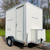 Mobiele badkamer met douche toilet en wastafel Complete mobiele badkamer aanhanger met douche toilet en wastafel
