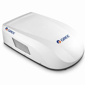 Witte GREE dakairco 2.6kW schuin gefotografeerd voor camper en caravan