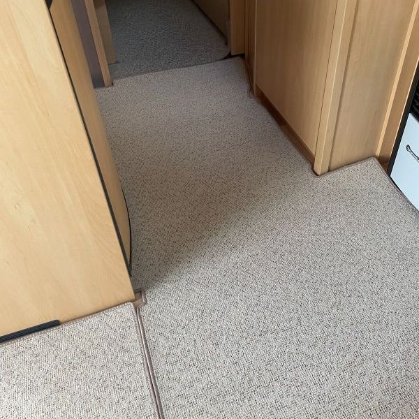 Vloerbedekking Dethleffs caravan Vloerbedekking op maat in de Dethleffs caravan