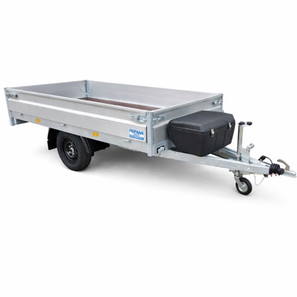 Plateauwagen Hapert Azure H-1 260x150 – zijaanzicht met dissel Zijaanzicht van Hapert Azure H-1 plateauwagen 1350kg met dissel en opbergkist