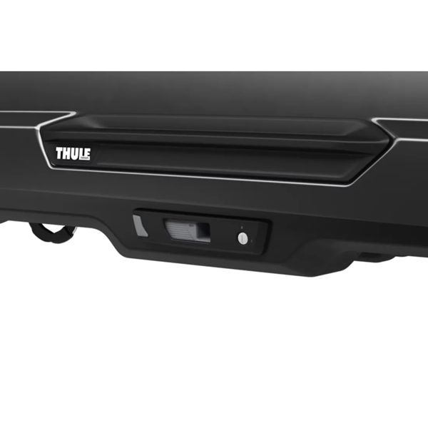 Detail van Thule dakkoffer met slot en handgreep voor veilige afsluiting